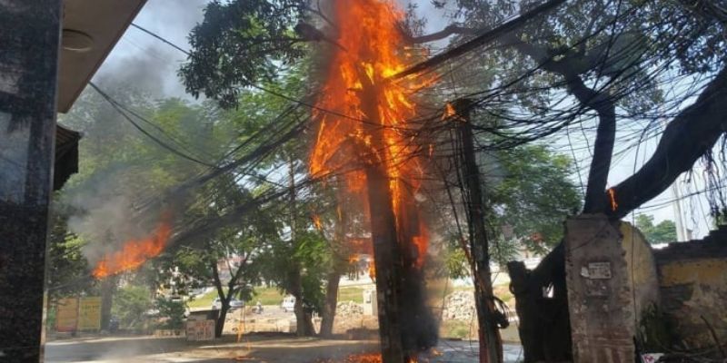 Mơ thấy cột điện cháy